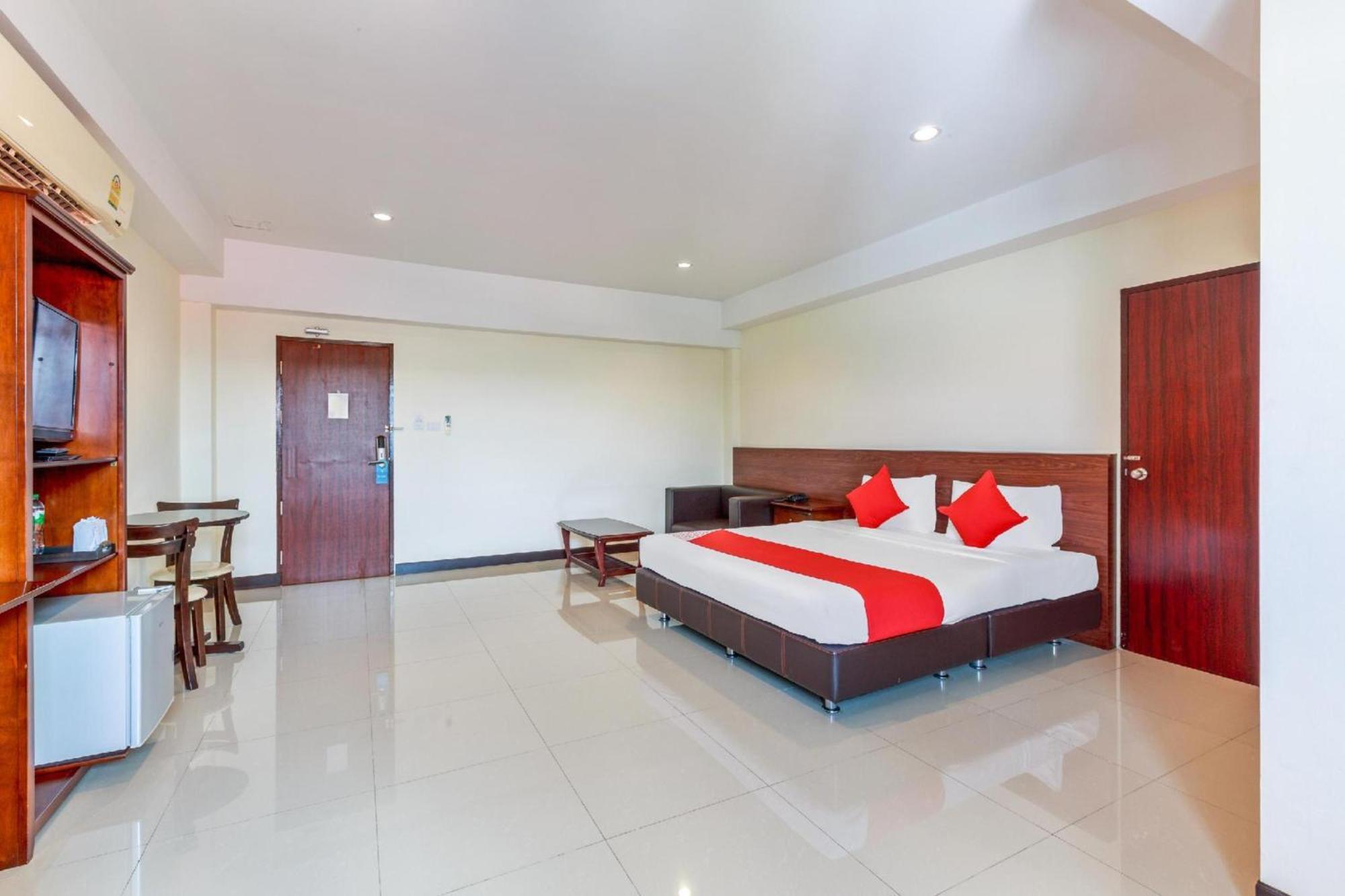 Collection O Vresotel Nonthaburi Exterior photo