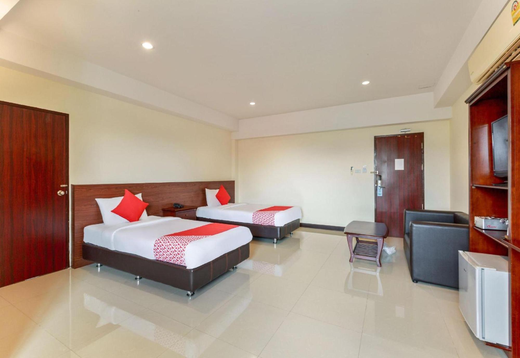 Collection O Vresotel Nonthaburi Exterior photo